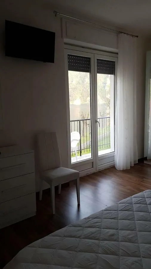Albergo al lago Anfo Hotel